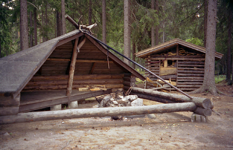 02-Peukalolammi
